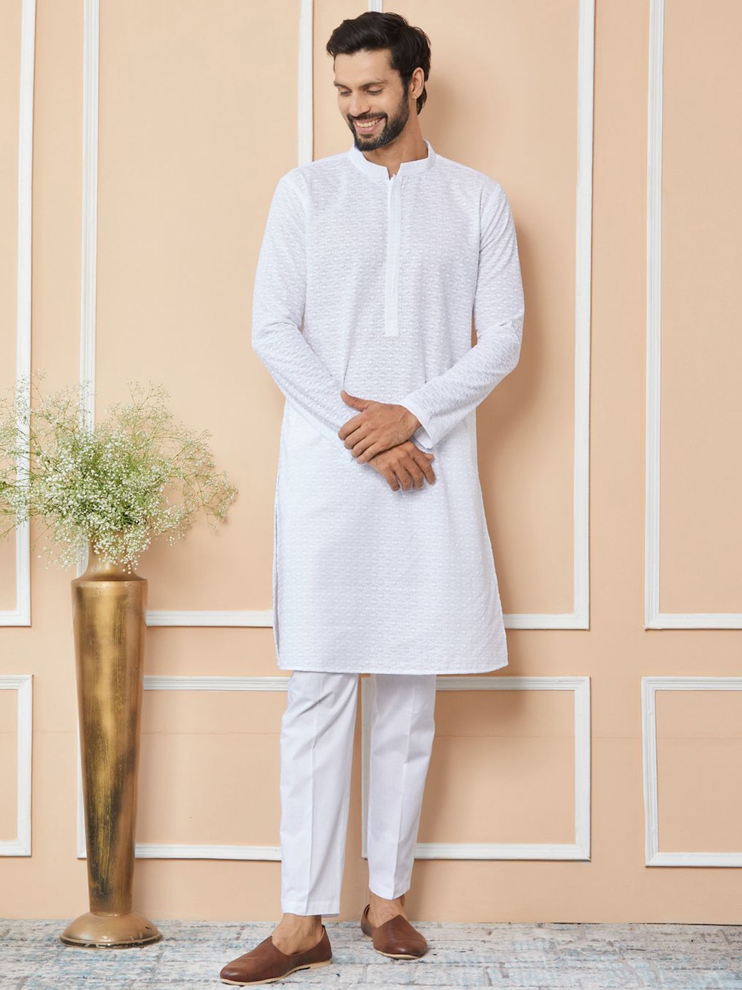 

See Designs Geometric Embroidered Mandarin Collar Thread Work Pure Cotton Straight Kurta, White