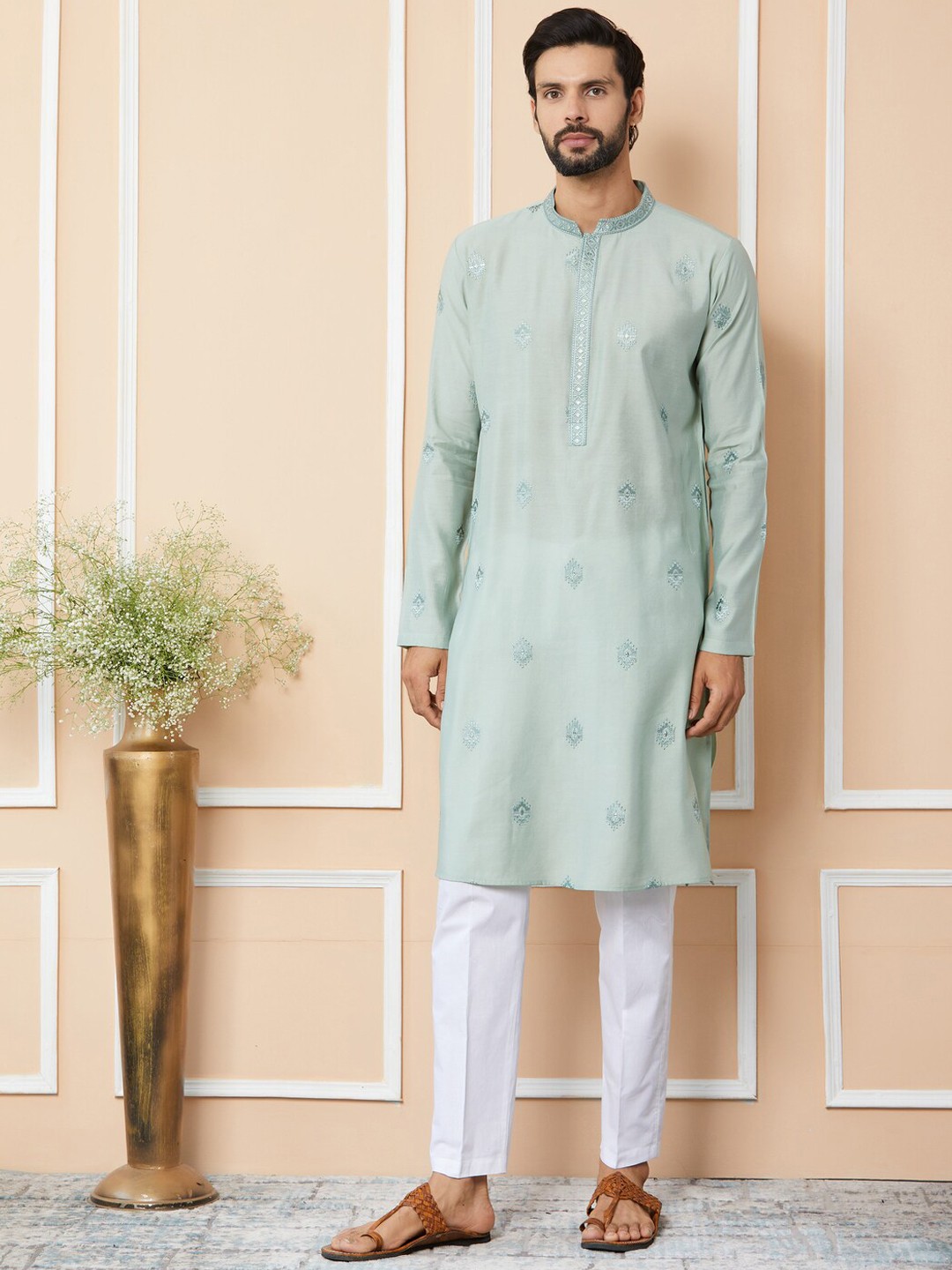 

See Designs Mandarin Collar Geometric Printed Thread Work Chanderi Silk Straight Kurta, Green