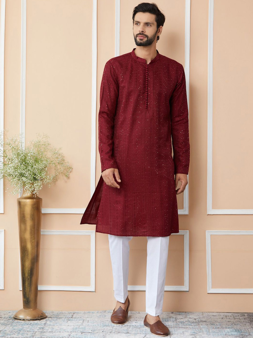 

See Designs Mandarin Collar Long Sleeves Thread Work Chanderi Silk Straight Kurta, Maroon