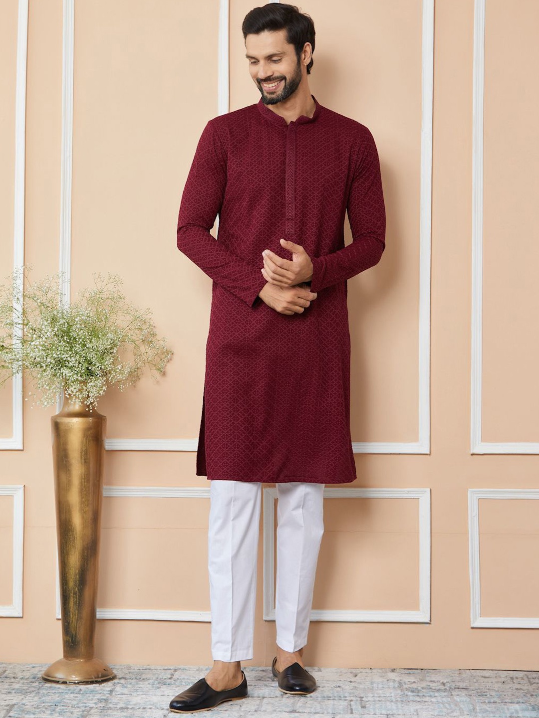 

See Designs Ethnic Motifs Mandarin Collar Long Sleeves Straight Kurta, Maroon