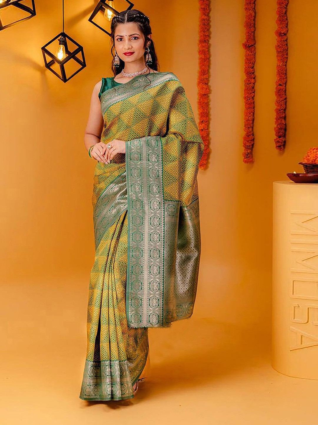 

KALINI Woven Design Zari Banarasi Saree, Yellow