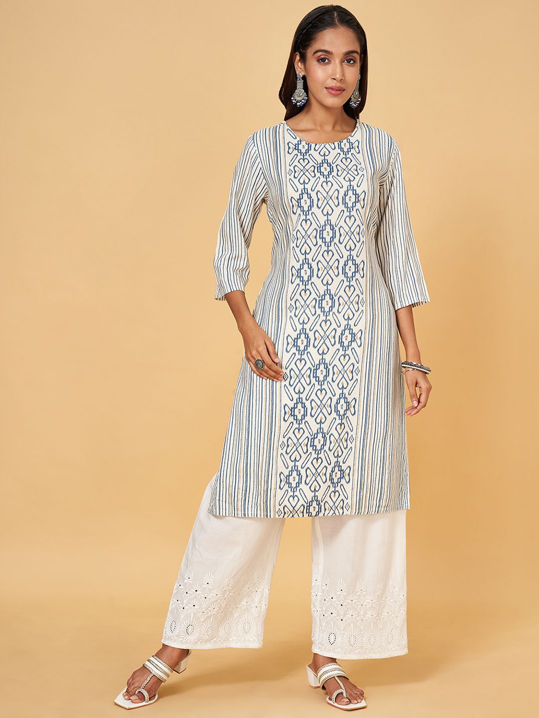 

RANGMANCH BY PANTALOONS Geometric Printed Round Neck Straight Kurta, Off white