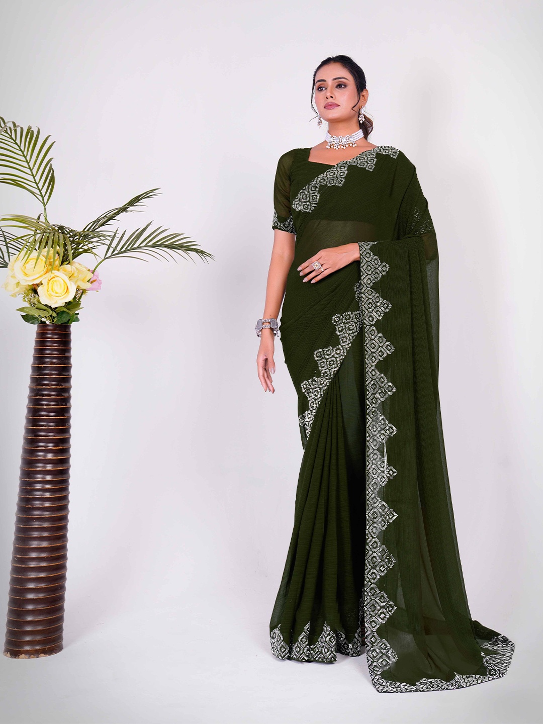 

Mitera Beads and Stones Saree, Green