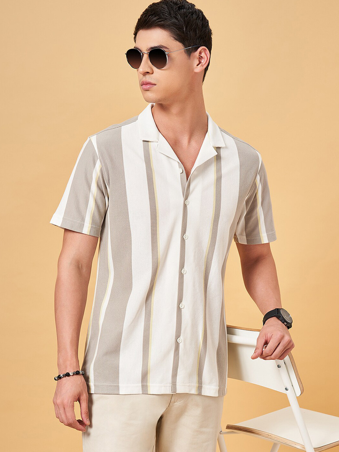 

BYFORD by Pantaloons Men Relaxed Fit Striped Casual Shirt, Grey