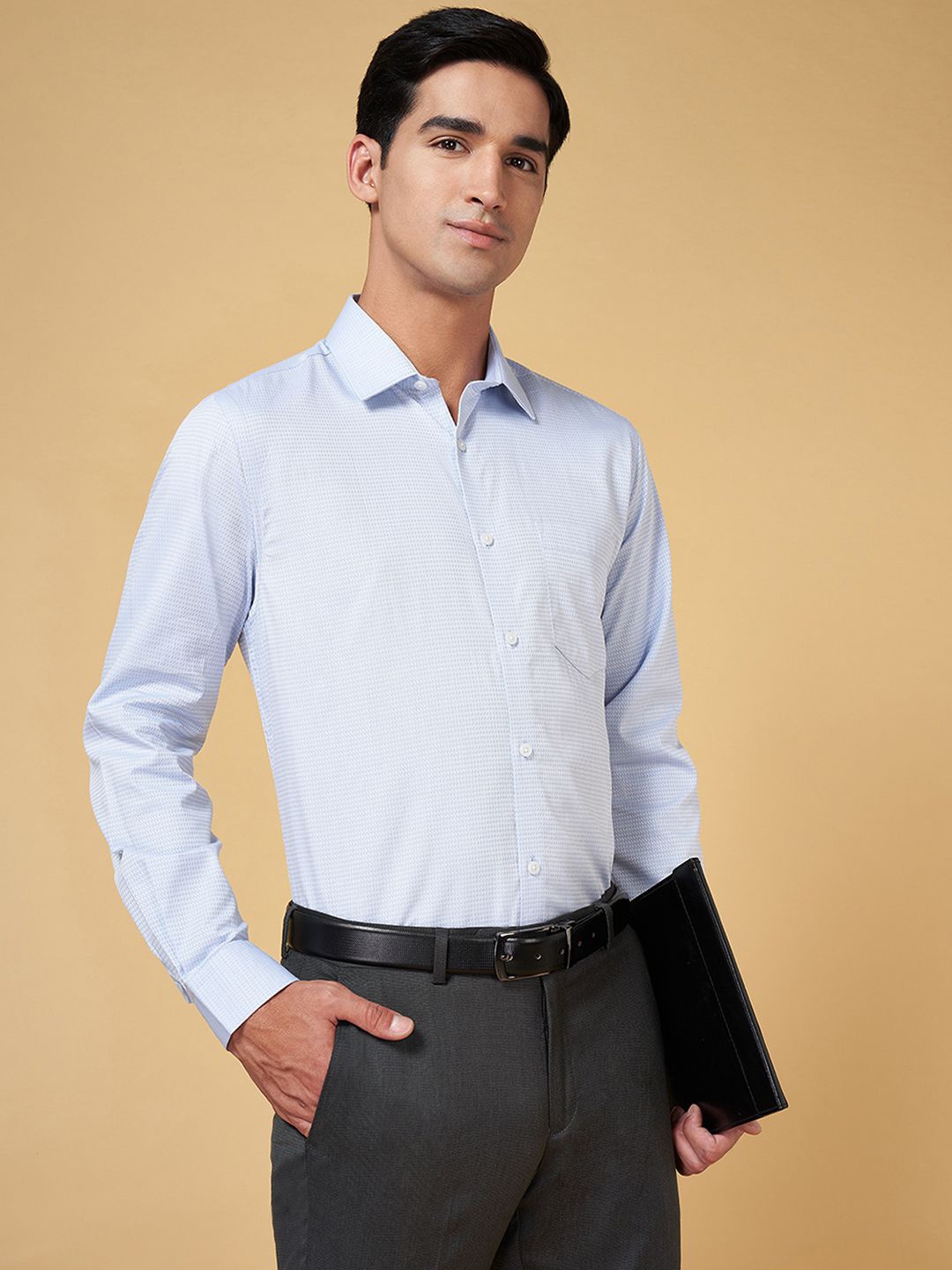 

Peregrine by Pantaloons Men Cotton Opaque Formal Shirt, Blue
