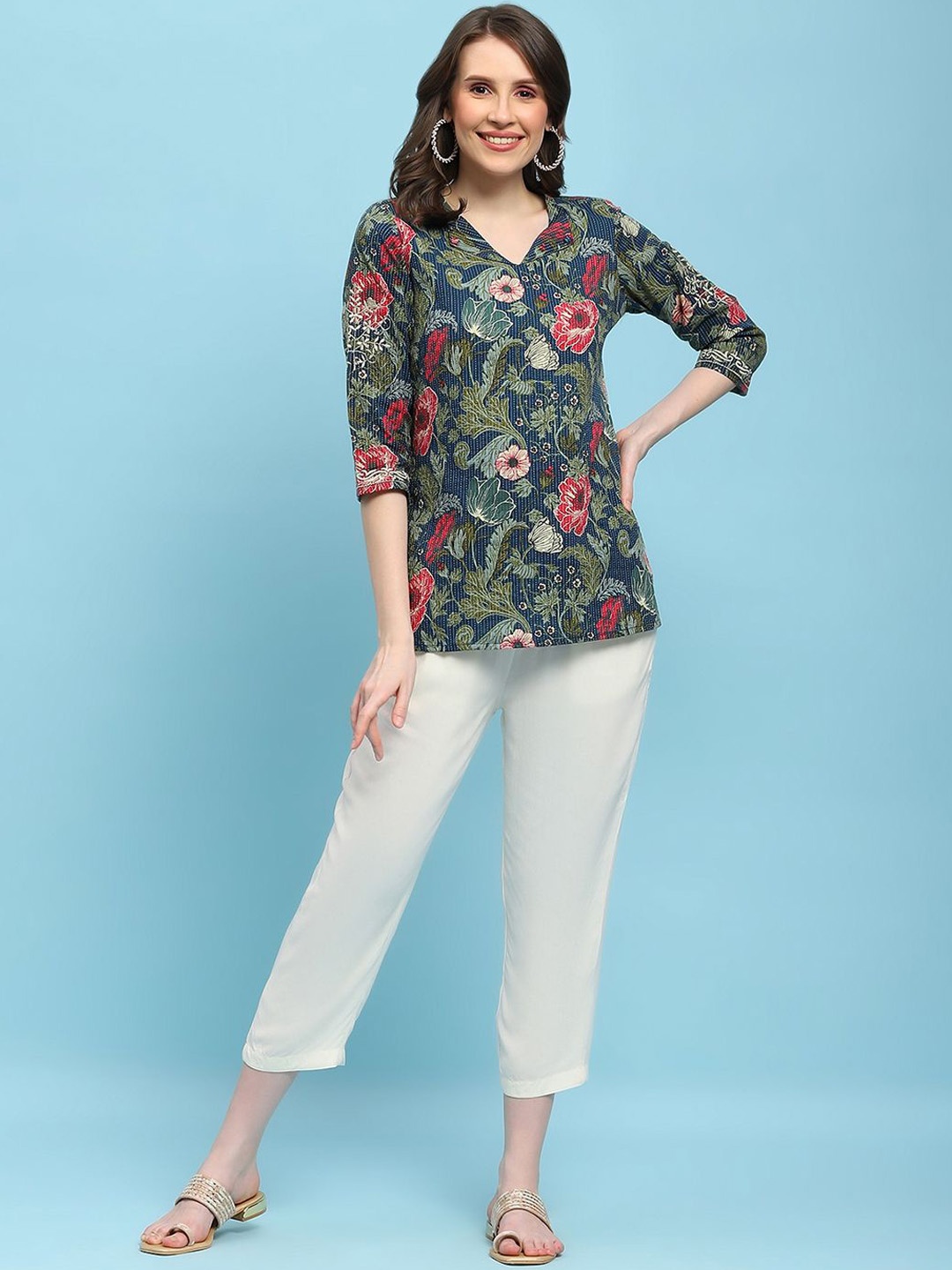 

House of Chikankari Floral Printed V-Neck Pure Cotton Top With Trousers, Blue