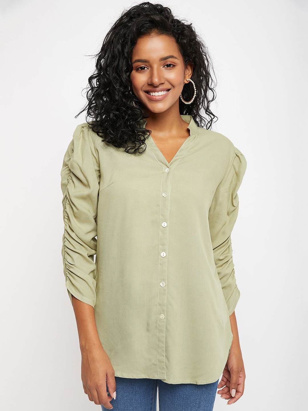 

Ruhaans Women Solid Opaque Casual Regular Fit Shirt, Green