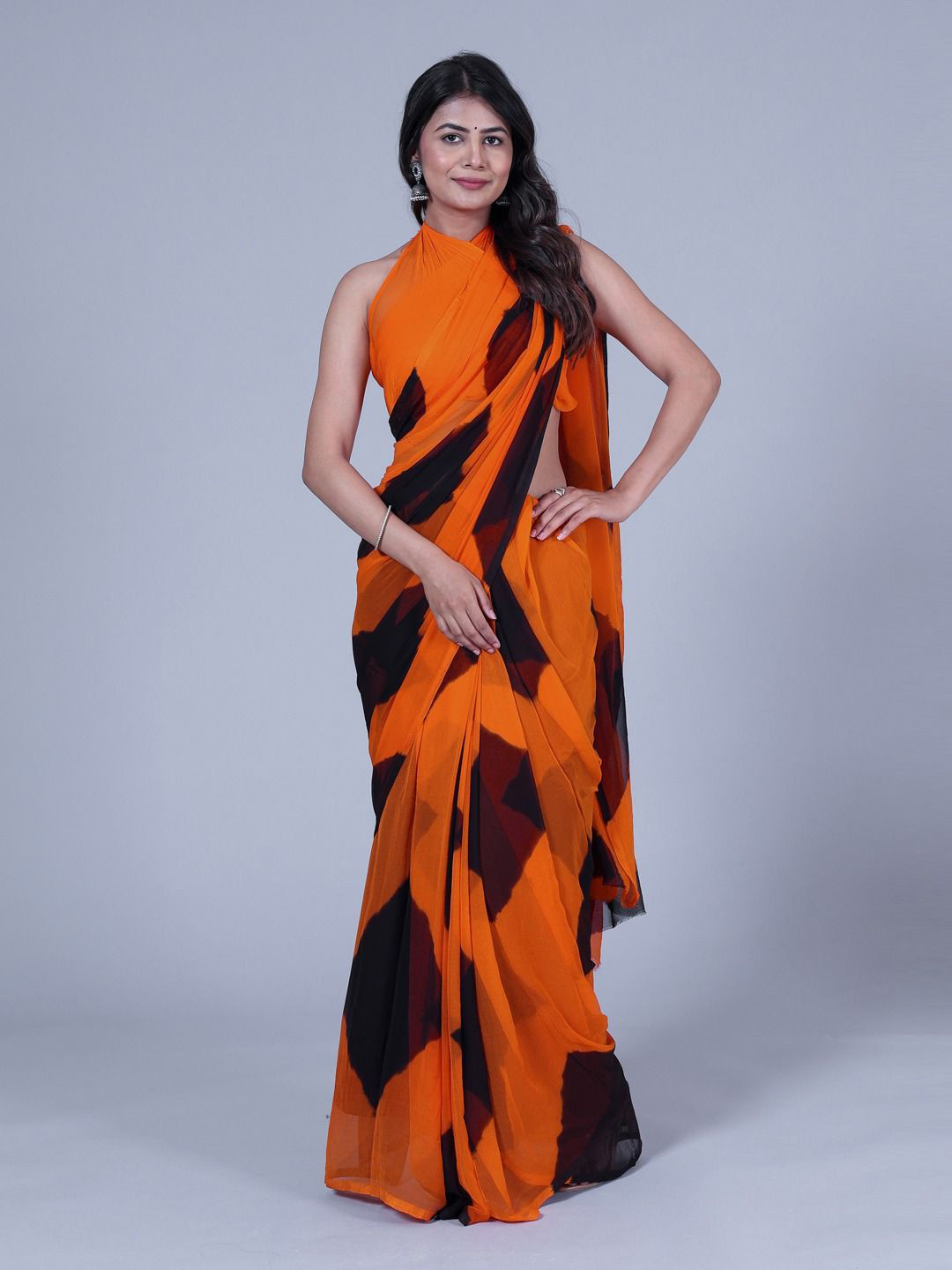 

RGF Checked Pure Chiffon Saree, Black