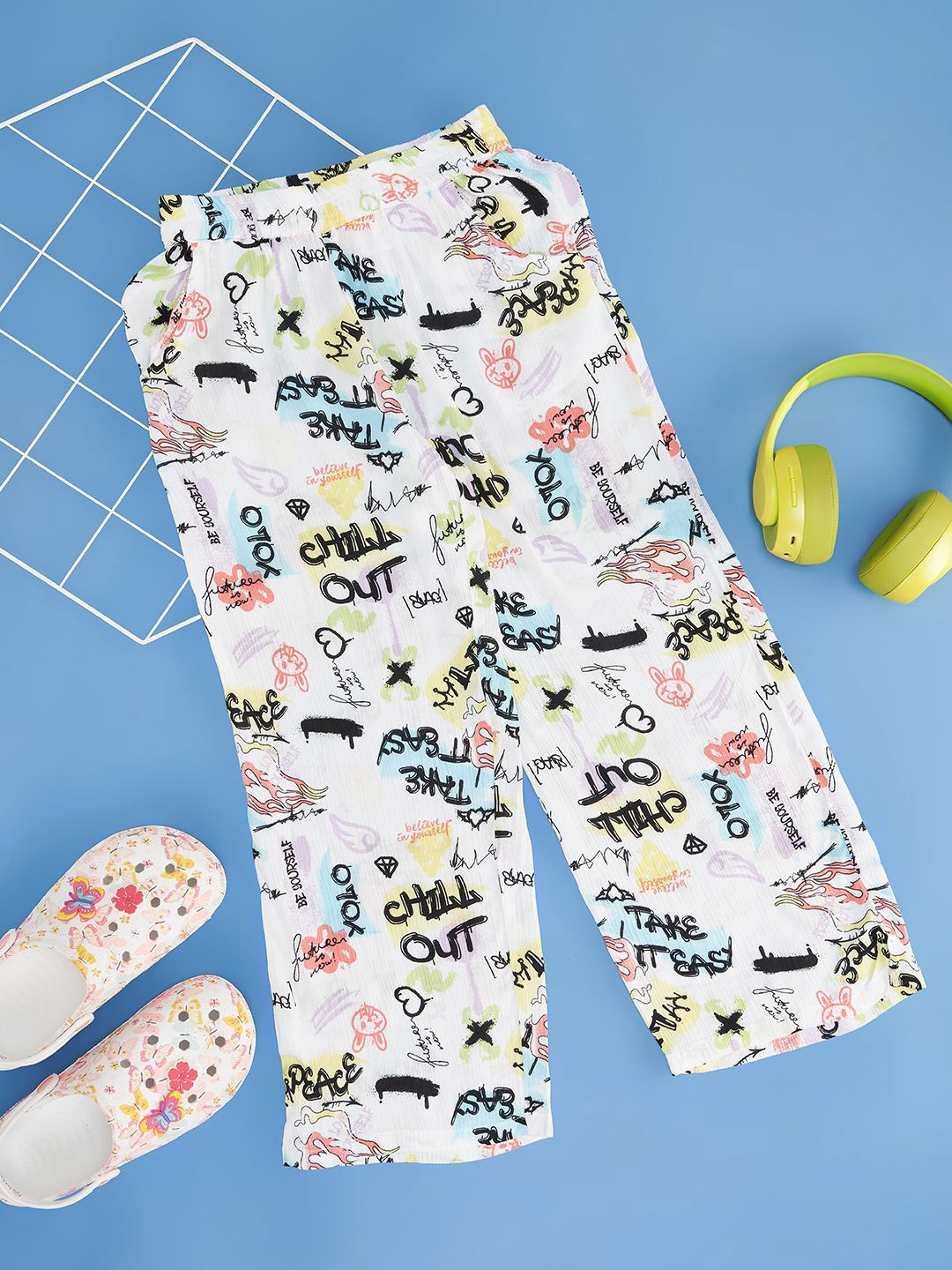 

Pantaloons Junior Girls Typography Printed Trousers, White