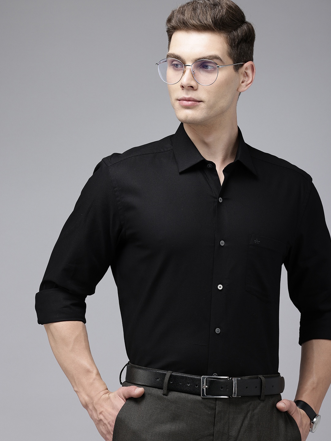 

Arrow Pure Cotton Manhattan Slim Fit Self Design Textured Formal Shirt, Black