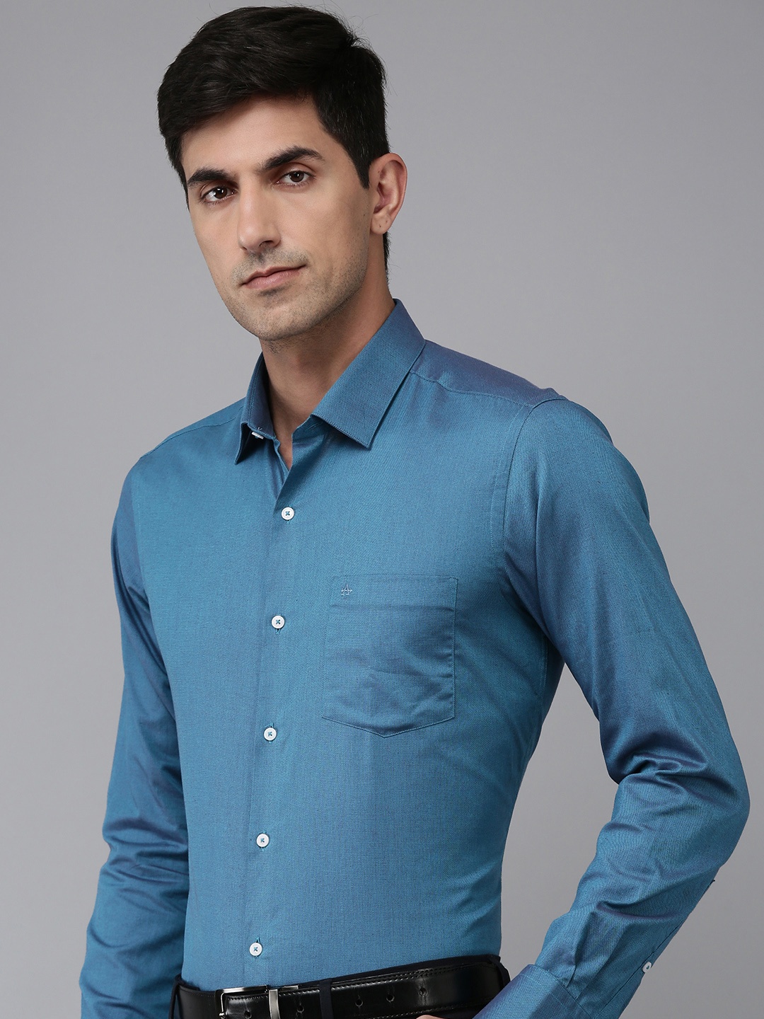 

Arrow Pure Cotton Manhattan Slim Fit Self-Design Textured Formal Shirt, Teal