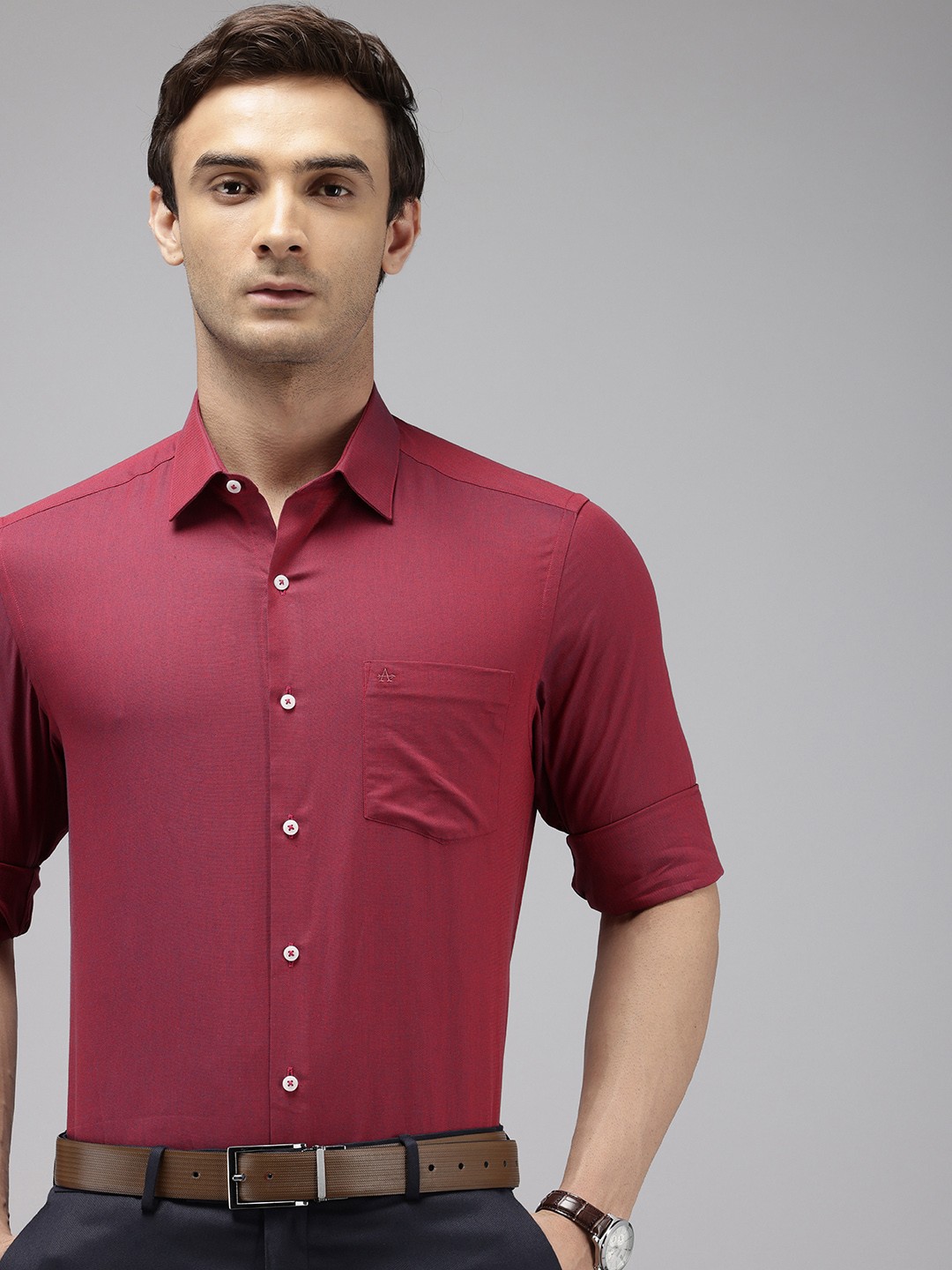 

Arrow Manhattan Slim Fit Dual-Toned Opaque Pure Cotton Formal Shirt, Maroon