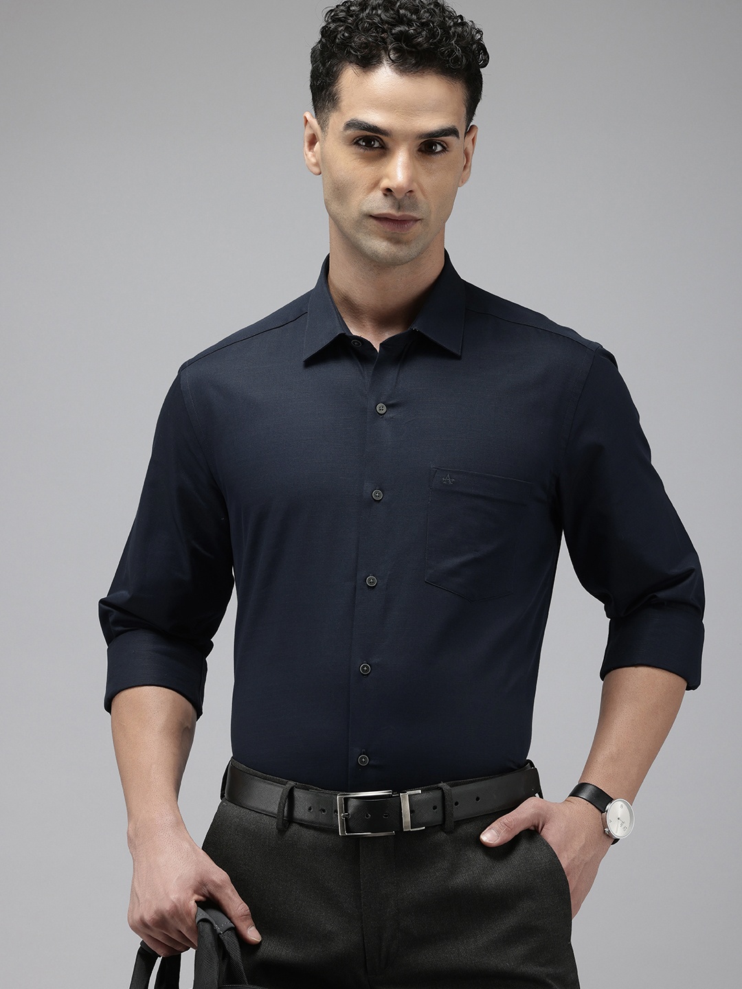 

Arrow Pure Cotton Manhattan Slim Fit Formal Shirt, Navy blue