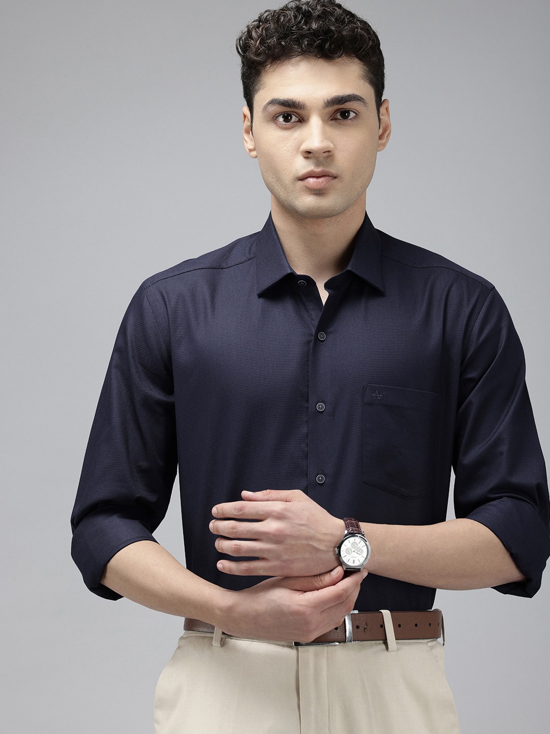 

Arrow Pure Cotton Manhattan Slim Fit Self Design Textured Formal Shirt, Navy blue
