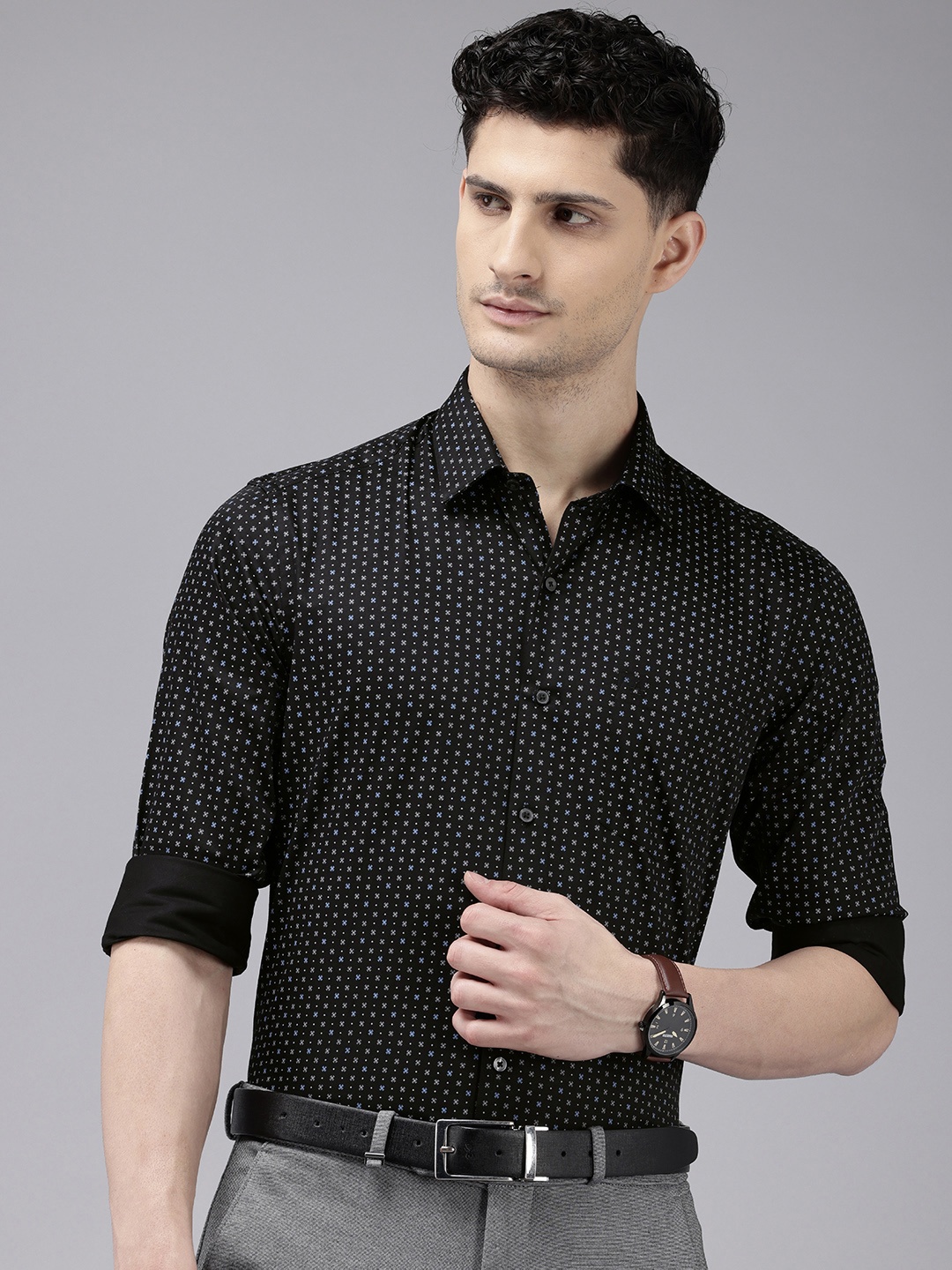 

Arrow Manhattan Slim Fit Opaque Printed Pure Cotton Formal Shirt, Black