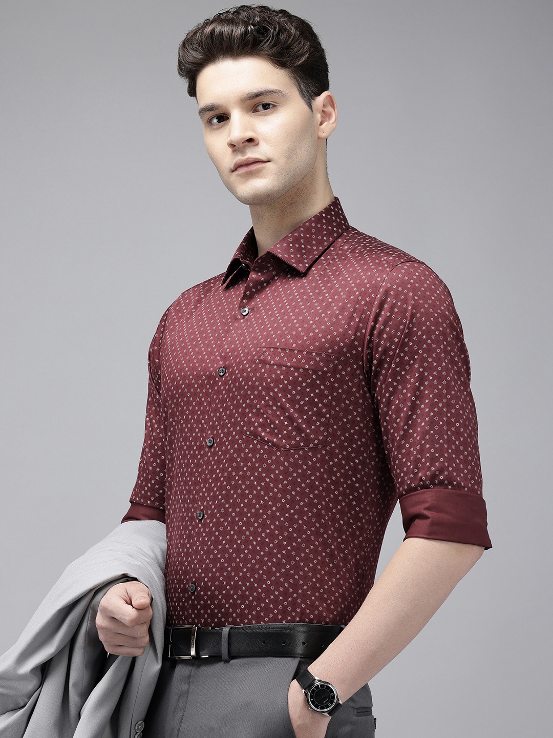 

Arrow Manhattan Slim Fit Geometric Printed Pure Cotton Formal Shirt, Maroon