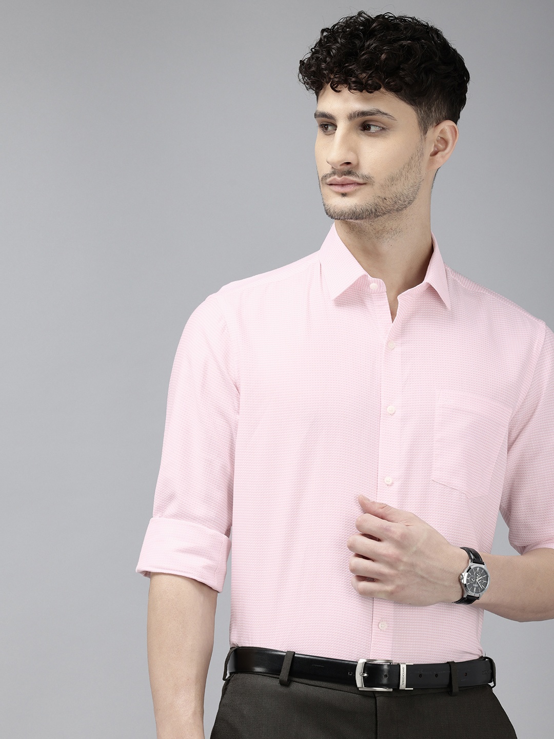 

Arrow Pure Cotton Manhattan Slim Fit Self Design Textured Formal Shirt, Pink