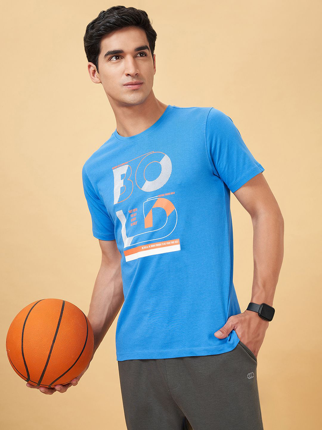 

Ajile by Pantaloons Men Typography Printed Round Neck Slim Fit T-shirt, Blue