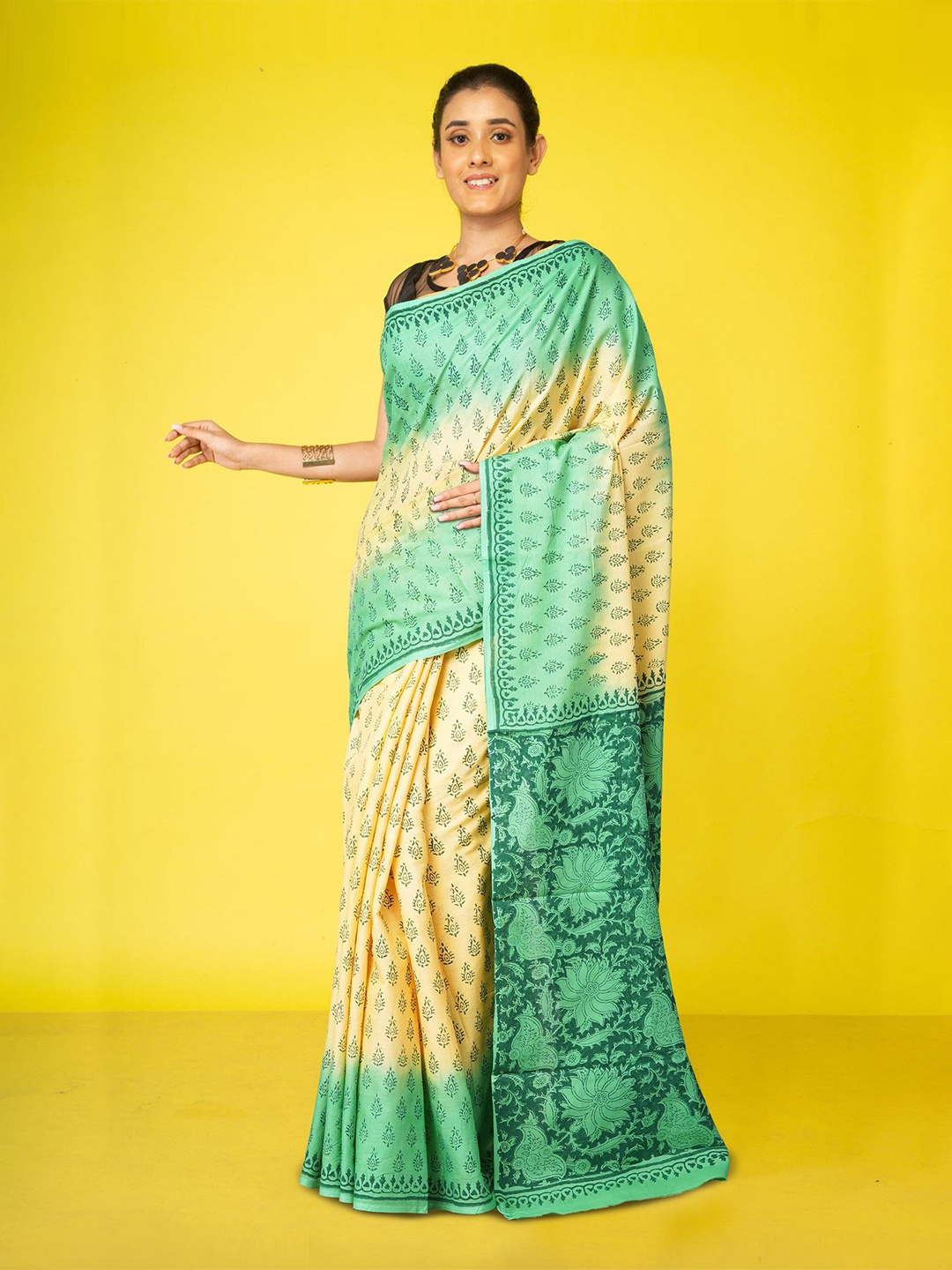 

Unnati Silks Ombre Pure Cotton Handloom Saree, Cream