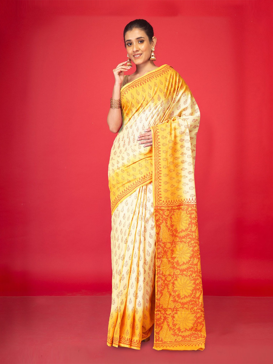 

Unnati Silks Ethnic Motifs Pure Cotton Handloom Saree, Cream