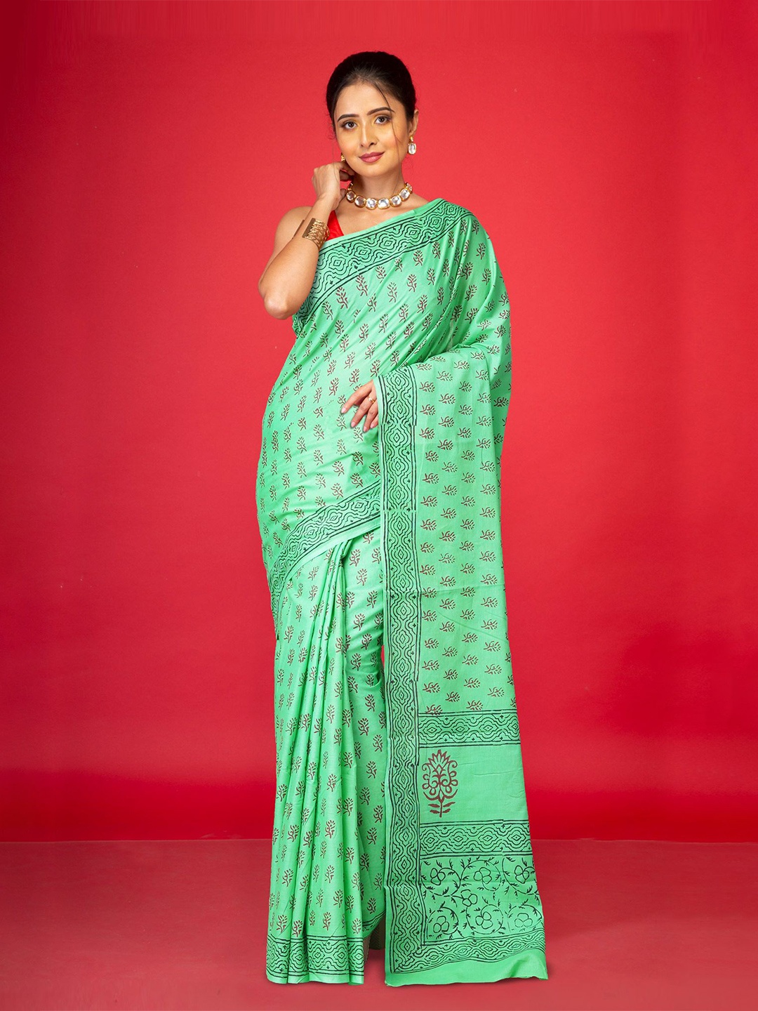 

Unnati Silks Floral Pure Cotton Handloom Leheriya Saree, Green