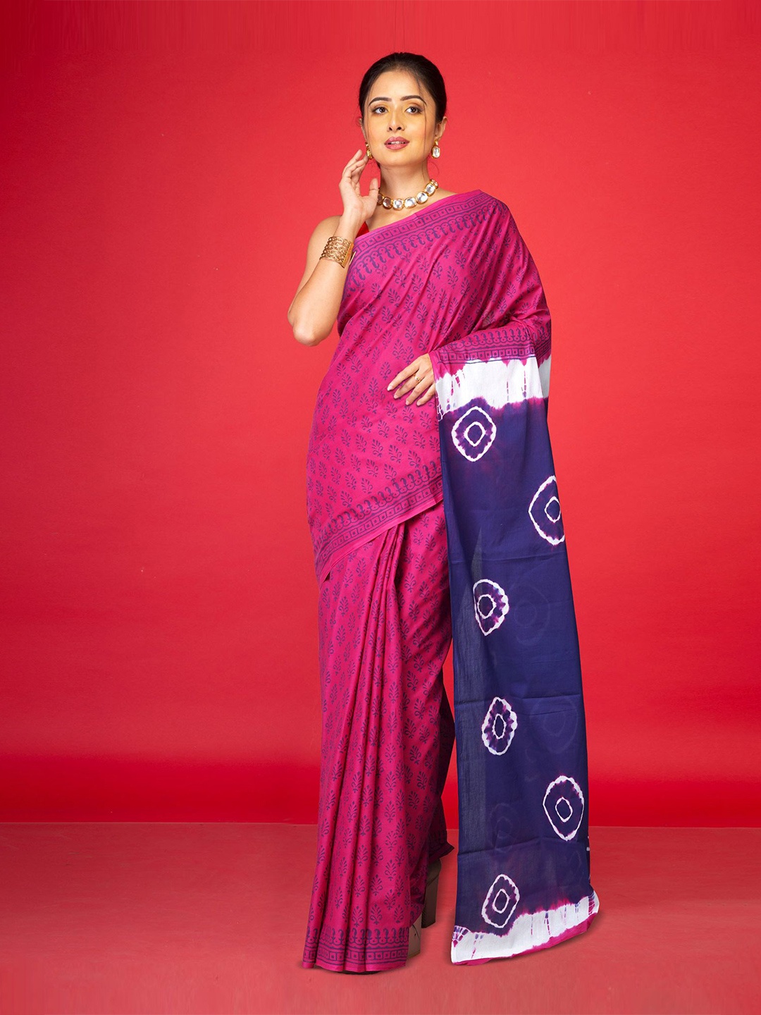 

Unnati Silks Ethnic Motifs Pure Cotton Handloom Block Printed Saree, Pink