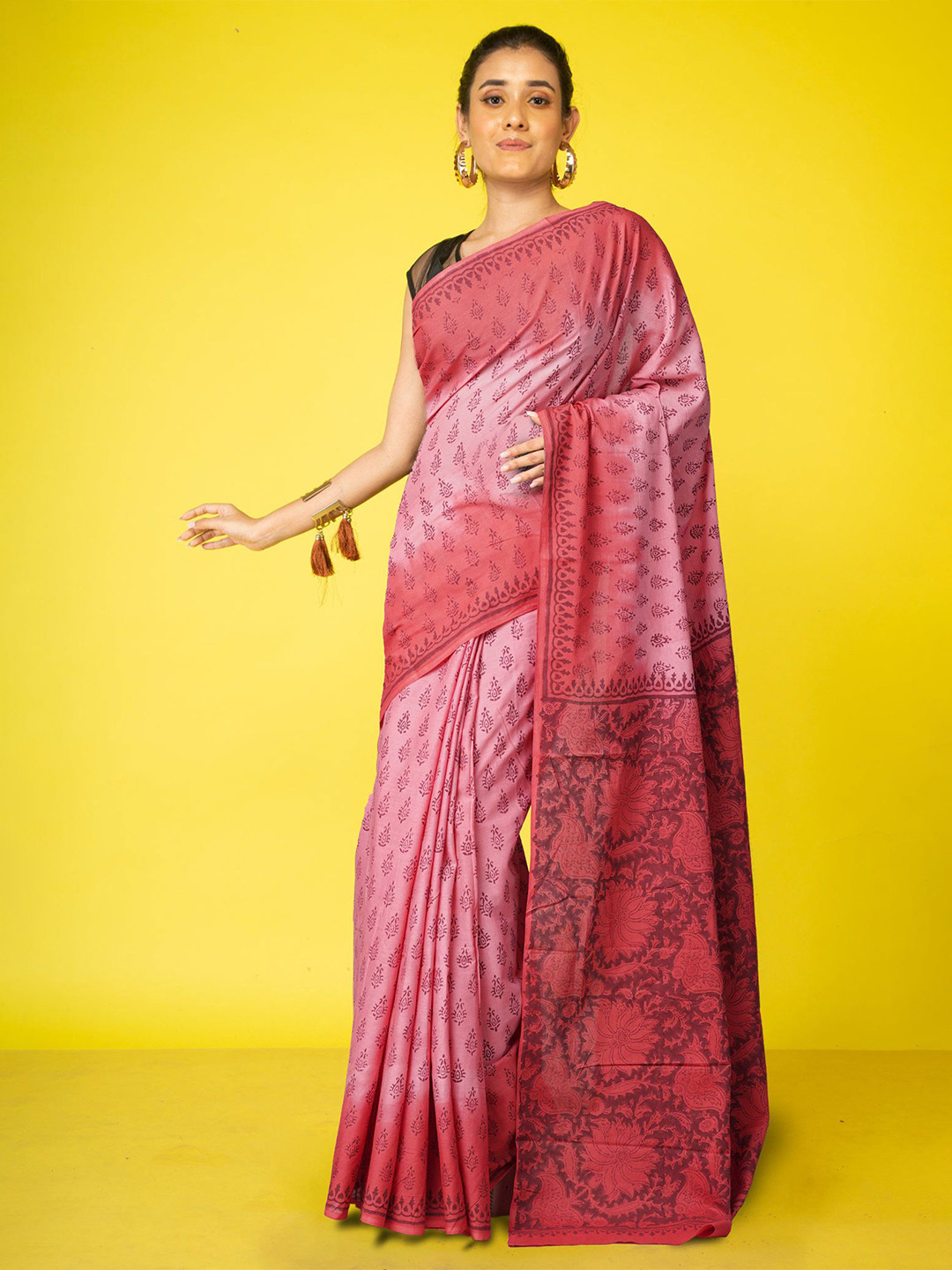 

Unnati Silks Ethnic Pure Block Printed Cotton Handloom Saree, Pink