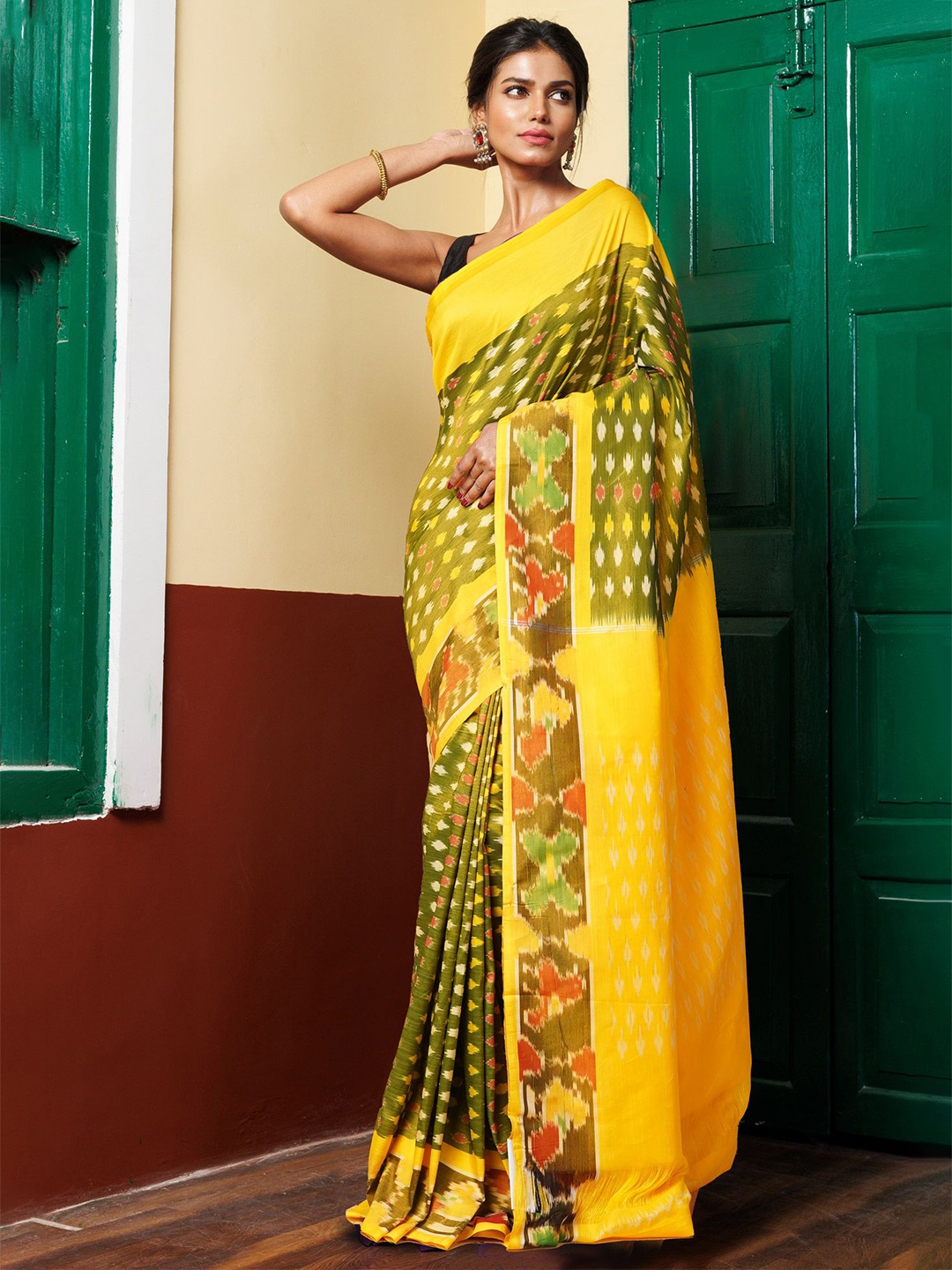 

Unnati Silks Handloom Pochampally Saree, Green