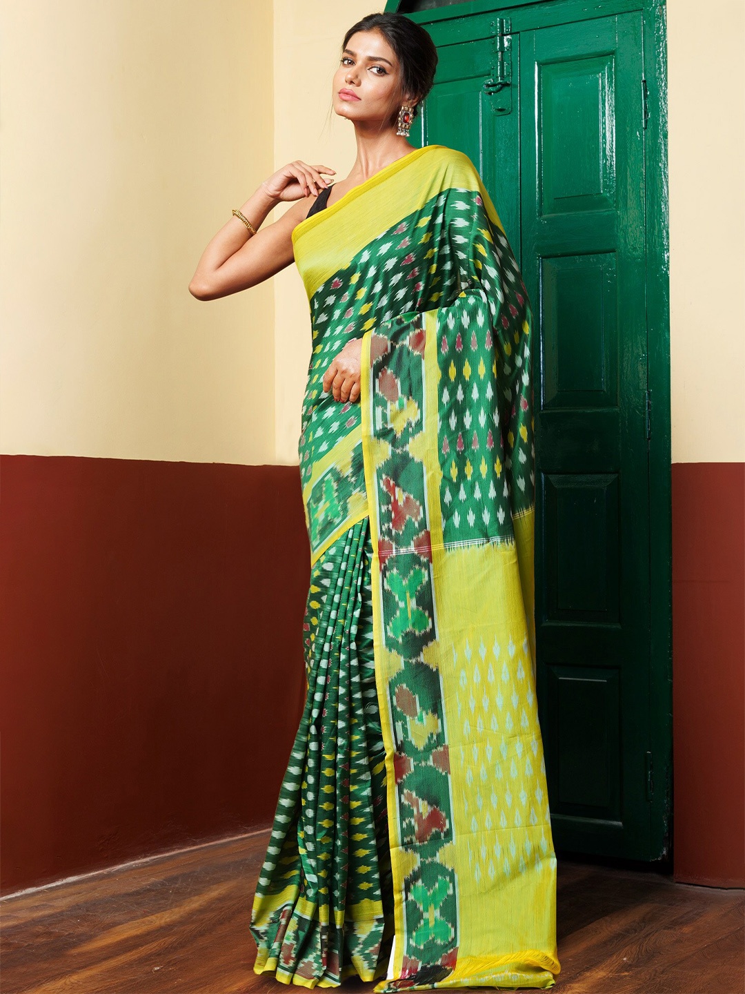 

Unnati Silks Handloom Pochampally Saree, Green