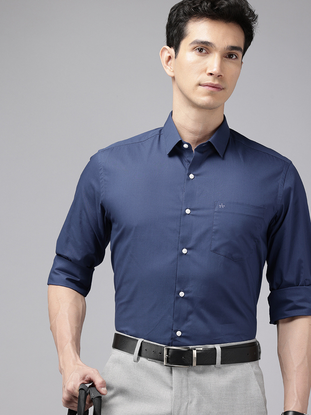 

Arrow Pure Cotton Manhattan Slim Fit Formal Shirt, Navy blue