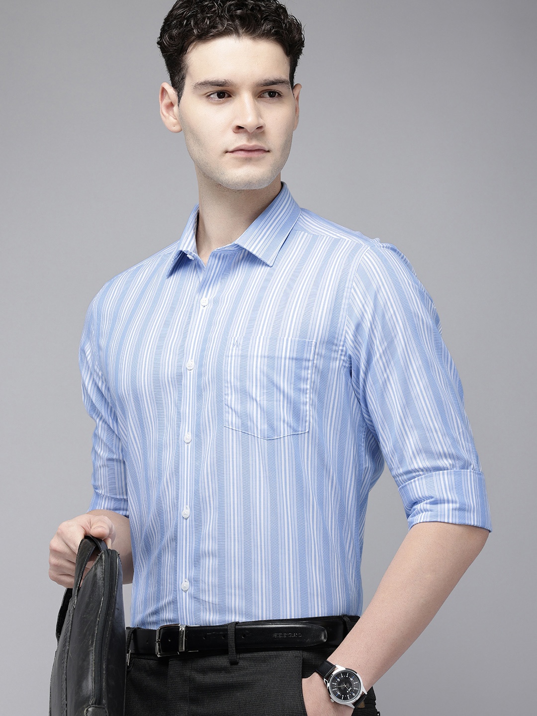 

Arrow Manhattan Slim Fit Opaque Striped Pure Cotton Formal Shirt, Blue