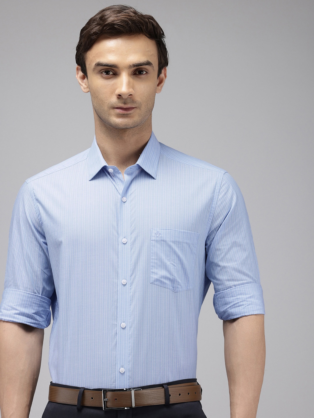 

Arrow Manhattan Slim Fit Striped Cutaway Collar Pure Cotton Formal Shirt, Blue