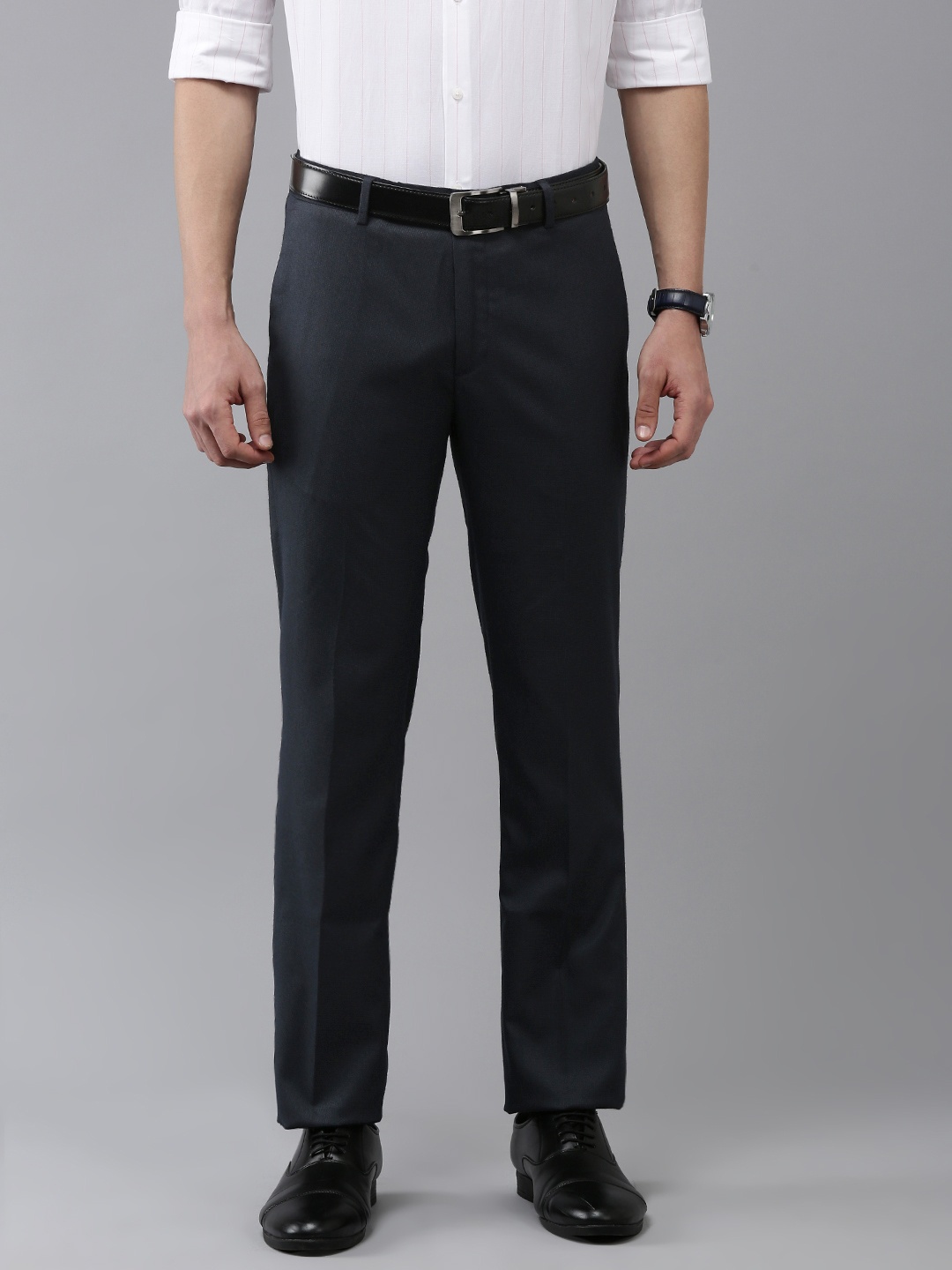 

Arrow Men Tapered Fit Formal Trousers, Navy blue