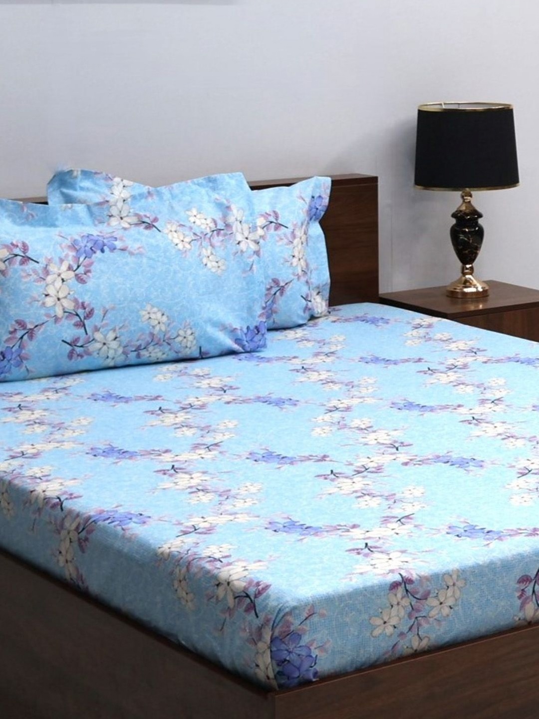 

BOMBAY DYEING Allure Blue & Off White Printed 144 TC Pure Cotton Queen Fitted Bedsheet Set