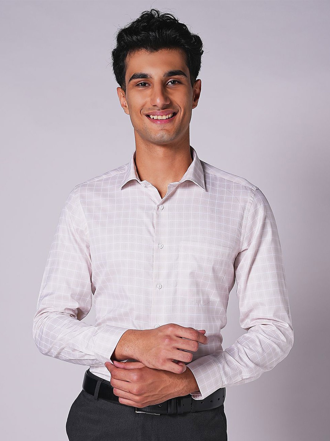 

INSPIRO Men Checked Spread Collar Slim Fit Formal Shirt, Beige