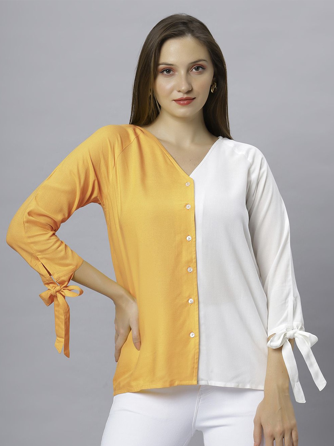 

Chemistry V-Neck Colourblocked Top, Yellow
