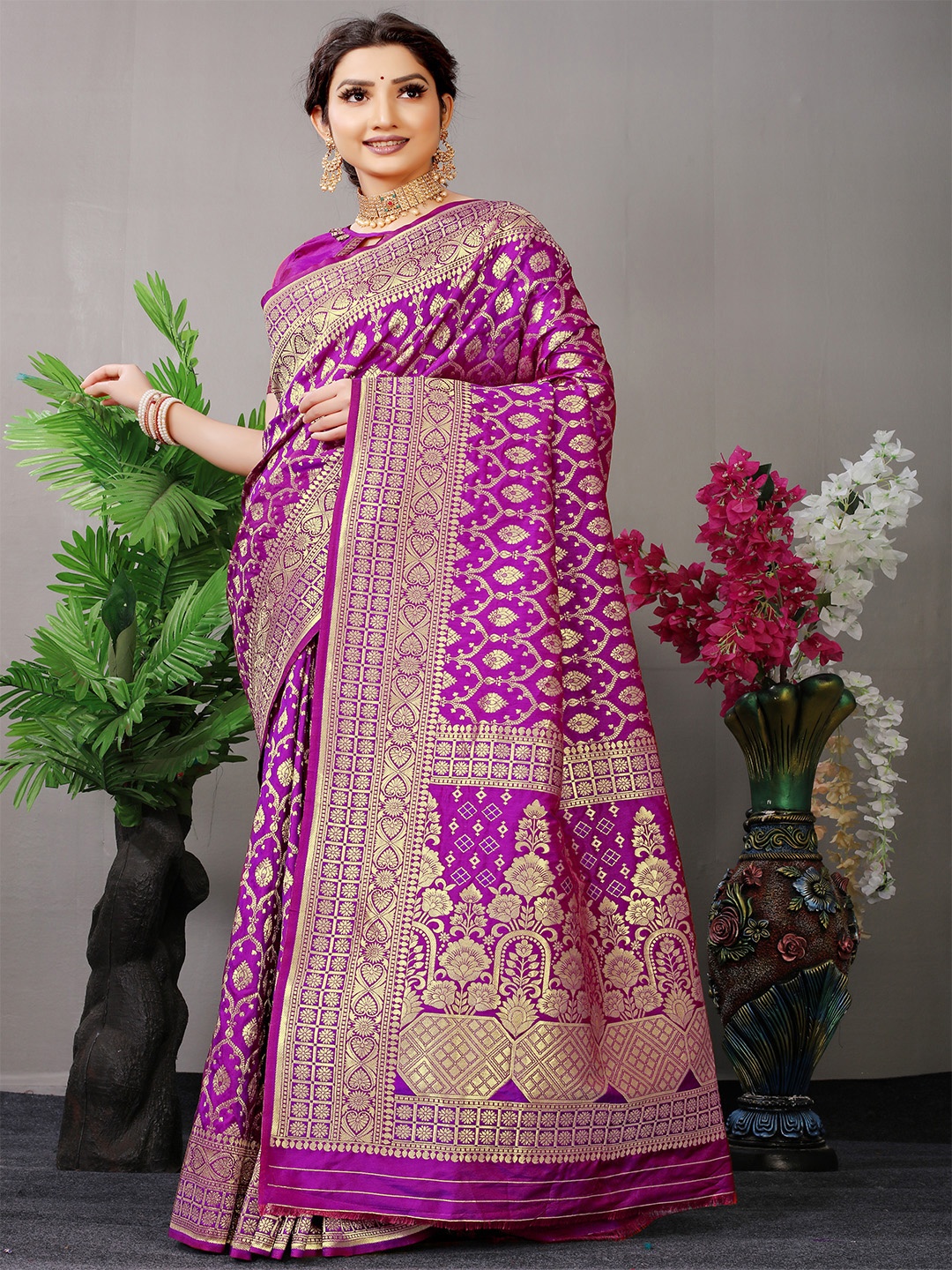 

Anouk Ethnic Motifs Zari Paithani Saree, Magenta