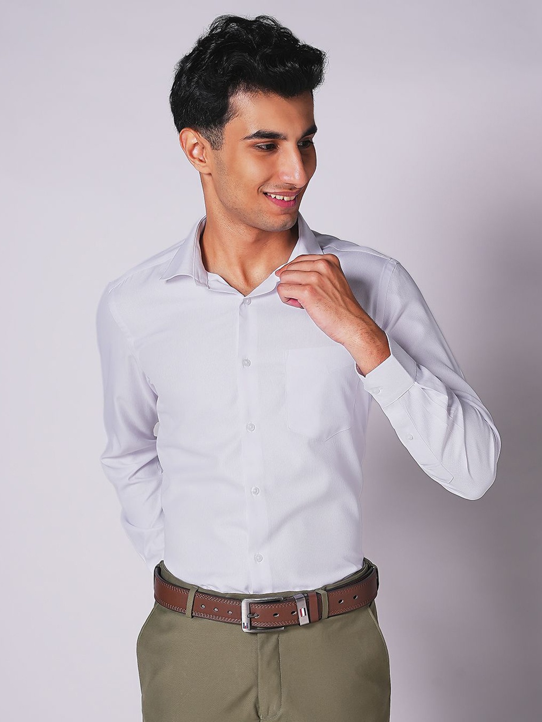 

INSPIRO Men Solid Spread Collar Slim Fit Formal Shirt, White