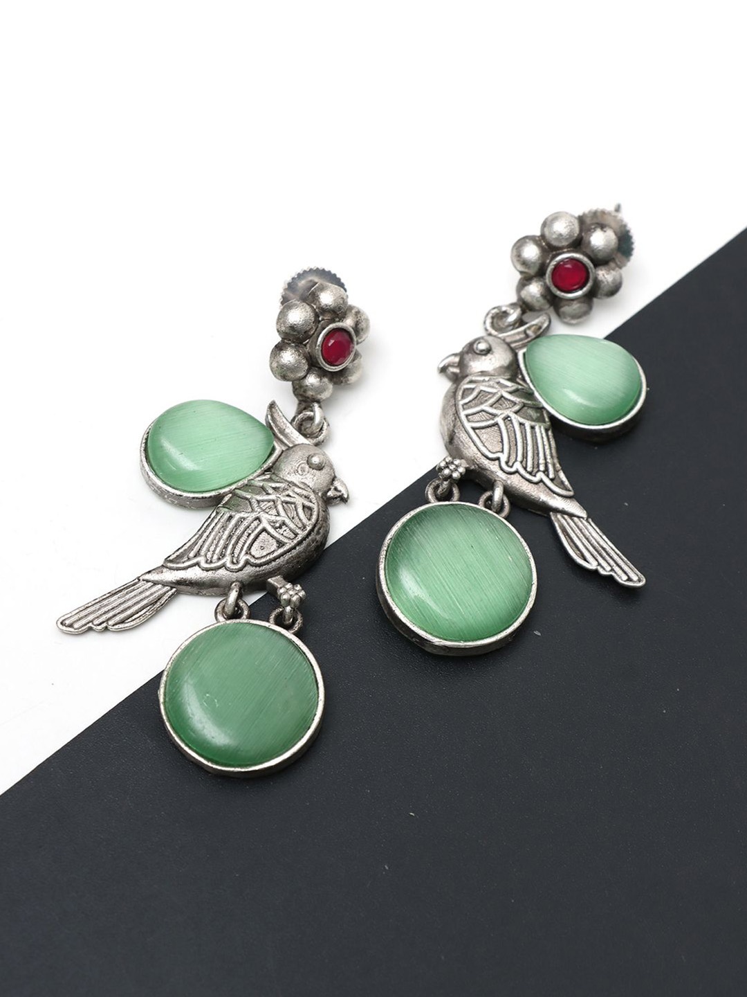 

Ozanoo Silver-Plated Crystals Contemporary Drop Earrings
