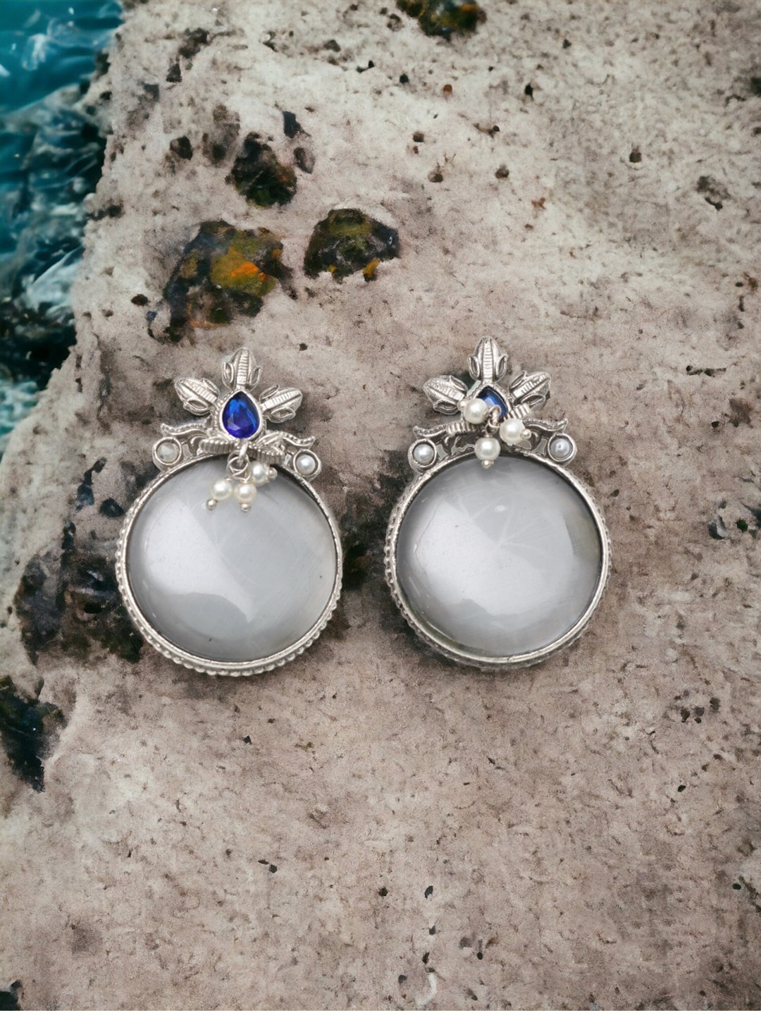 

Ozanoo Silver-Plated Crystals Contemporary Drop Earrings