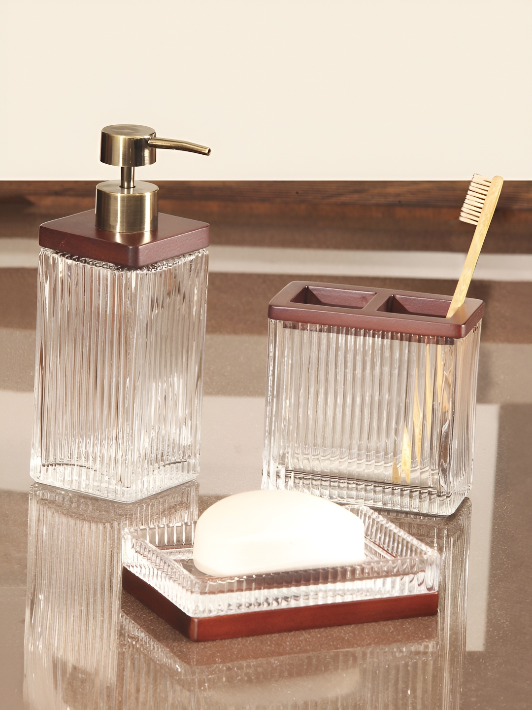

OBSESSIONS Brown & Transparent 3 Pieces Textured Glass Bath Accessories Set 420ml