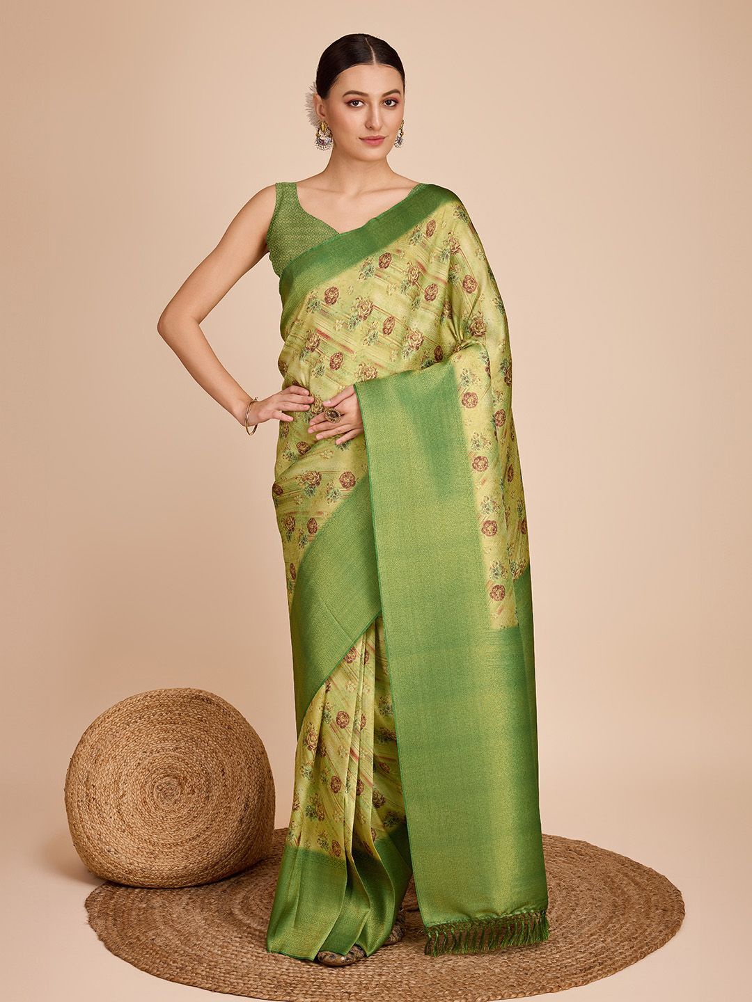 

LeeliPeeri Designer Zari Floral Kanjeevaram Saree, Green