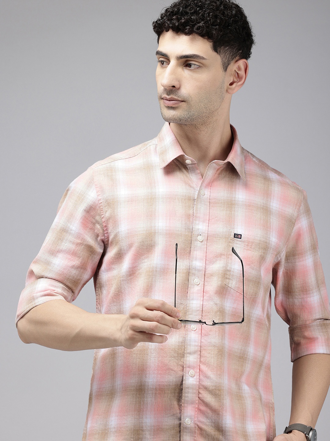 

Arrow Sport Men Slim Fit Tartan Checked Pure Cotton Casual Shirt, Pink