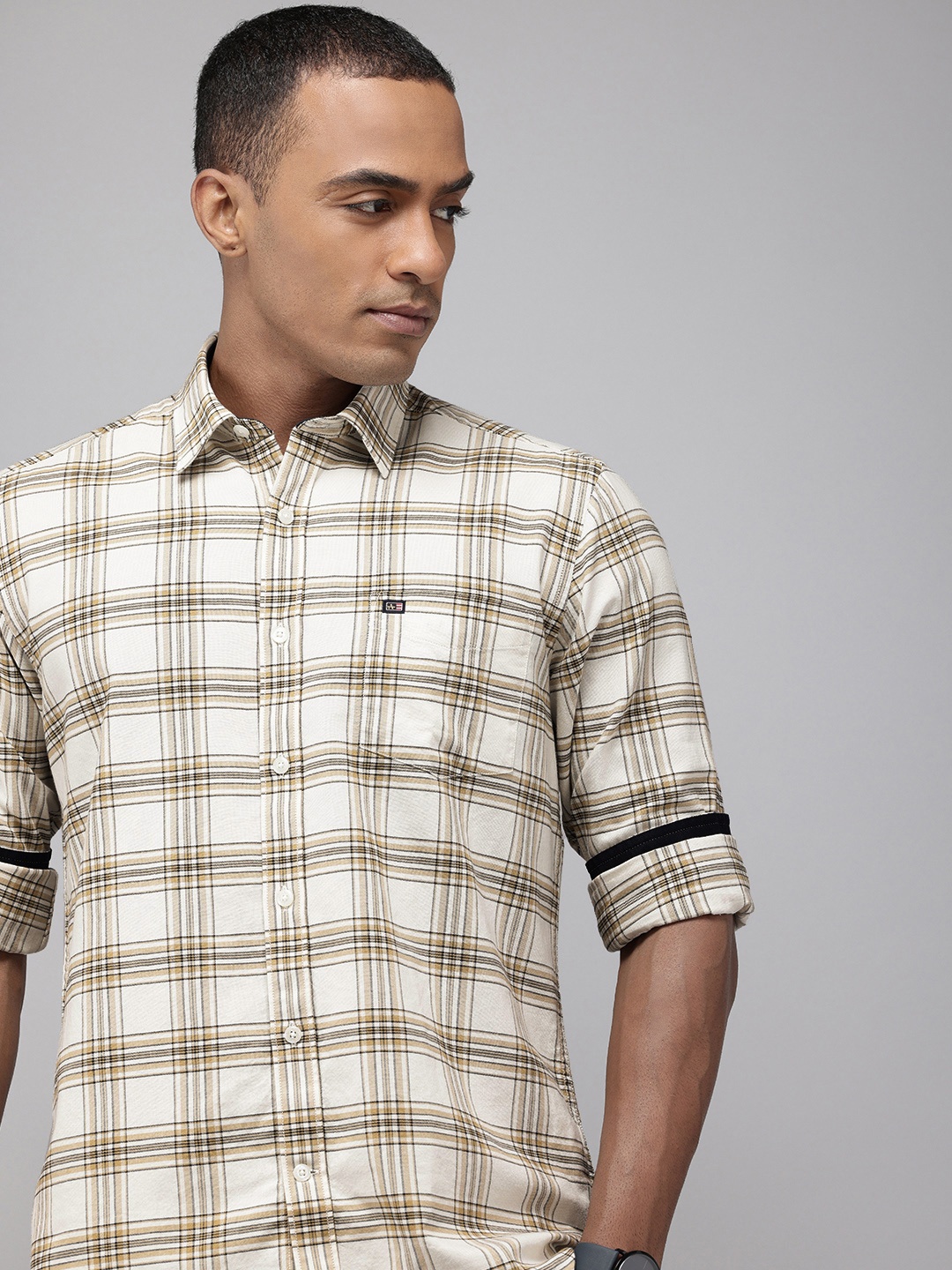 

Arrow Sport Pure Cotton Manhattan Slim Fit Checked Casual Shirt, Off white