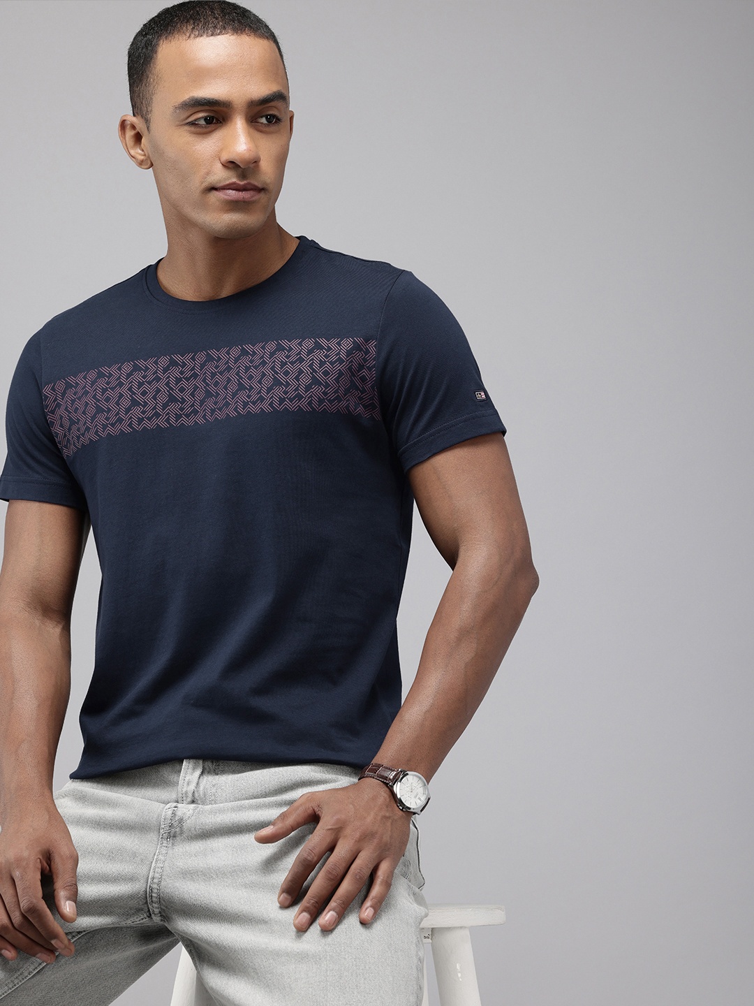 

Arrow Sport Geometric Printed Pure Cotton T-shirt, Navy blue