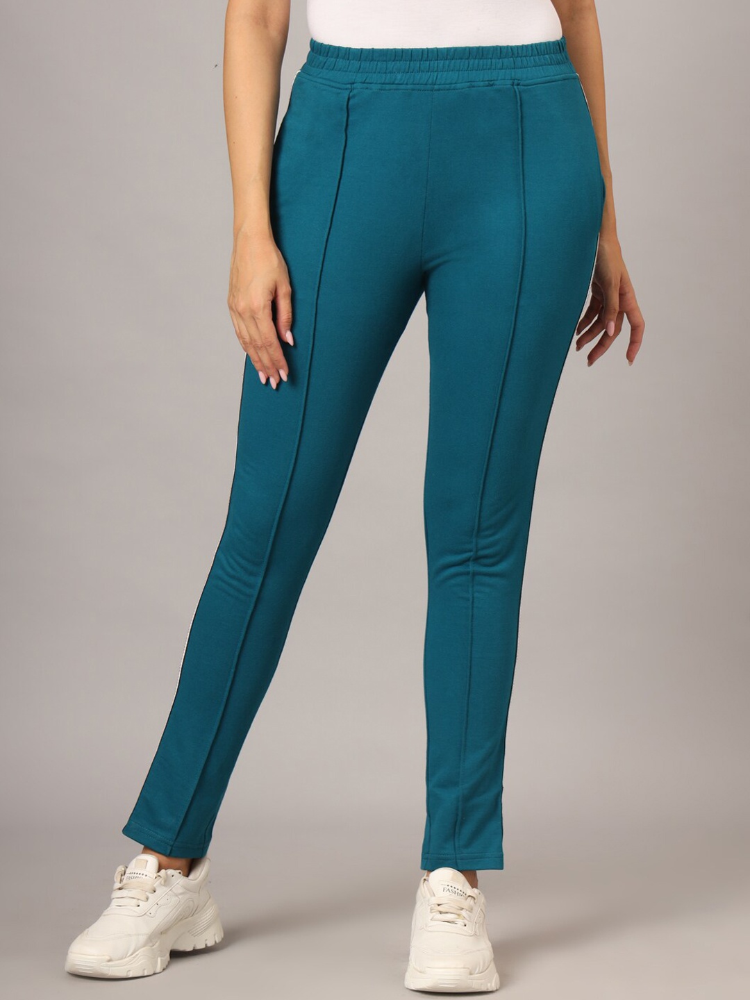 

BRINNS Women Mid-Rise Track Pants, Teal