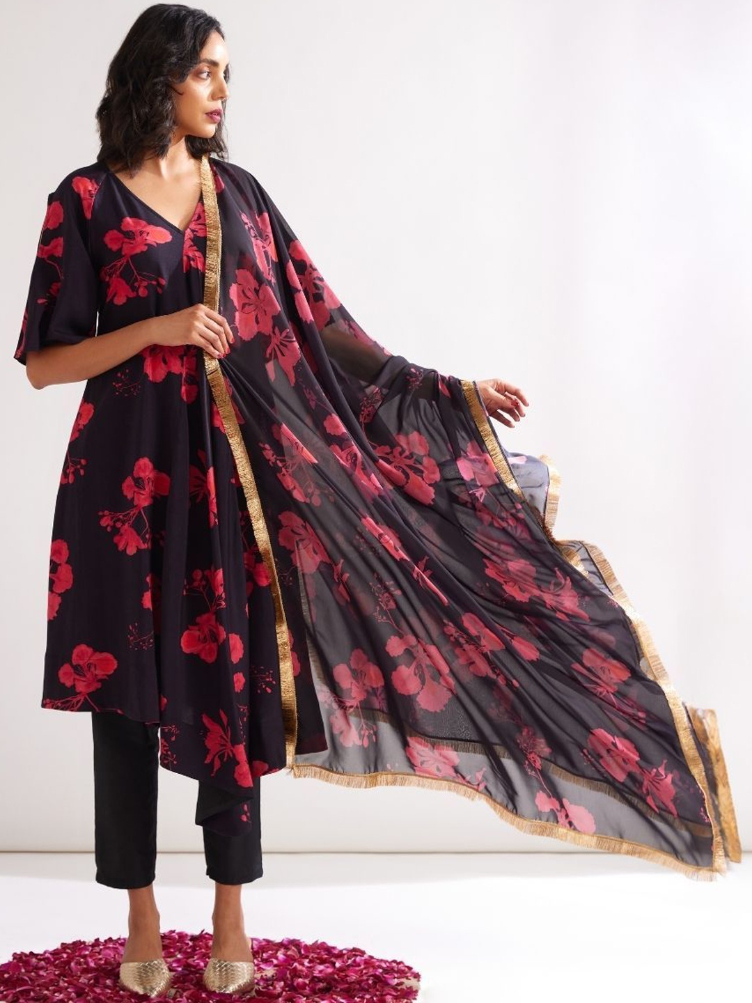 

Abhishti Floral Printed V-Neck Regular A-Line Kurta With Trousers & Dupatta, Black