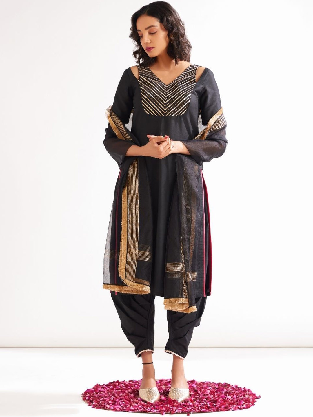 

Abhishti Cotton Silk Straight Kurta With Trousers & Dupatta, Black