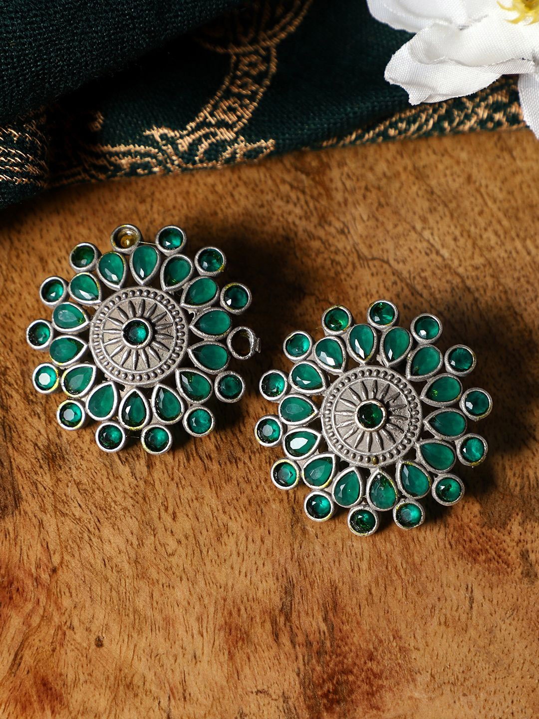 

VENI 92.5 Silver-Plated Stone Studded Oxidised Circular Studs Earrings