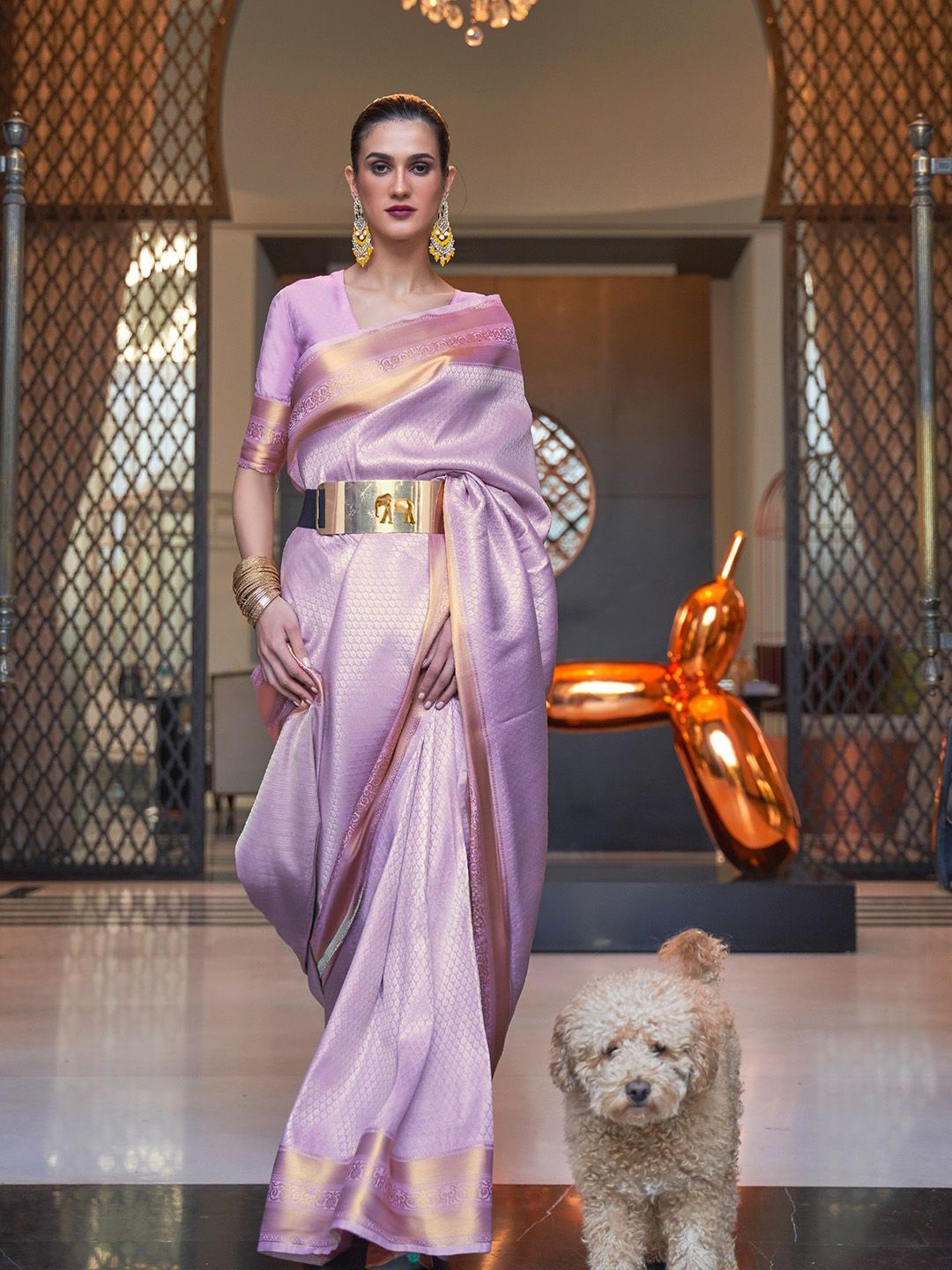 

DEVATITHI Woven Design Kanjeevaram Saree, Purple